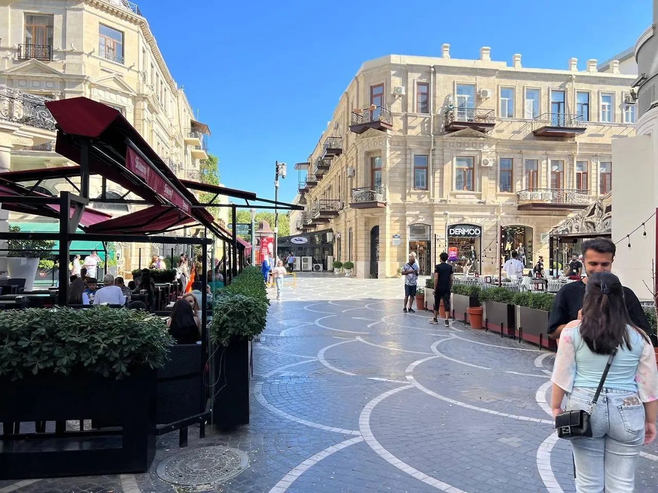 High Comfort On Nizami Street Center Of Baku